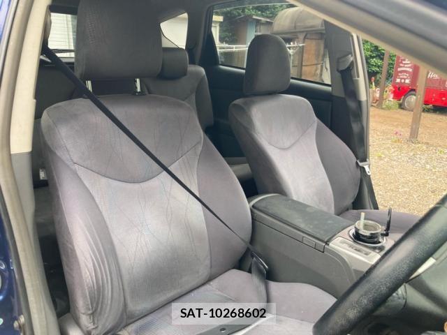 Toyota PRIUS ALPHA 2013-06 7251983-15