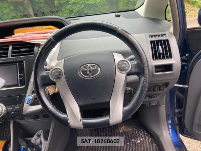 Toyota PRIUS ALPHA 2013-06 7251983-18