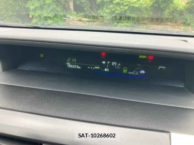 Toyota PRIUS ALPHA 2013-06 7251983-19