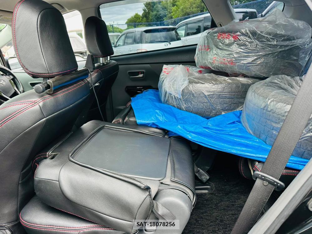 Toyota PRIUS ALPHA 2012 7191154-9