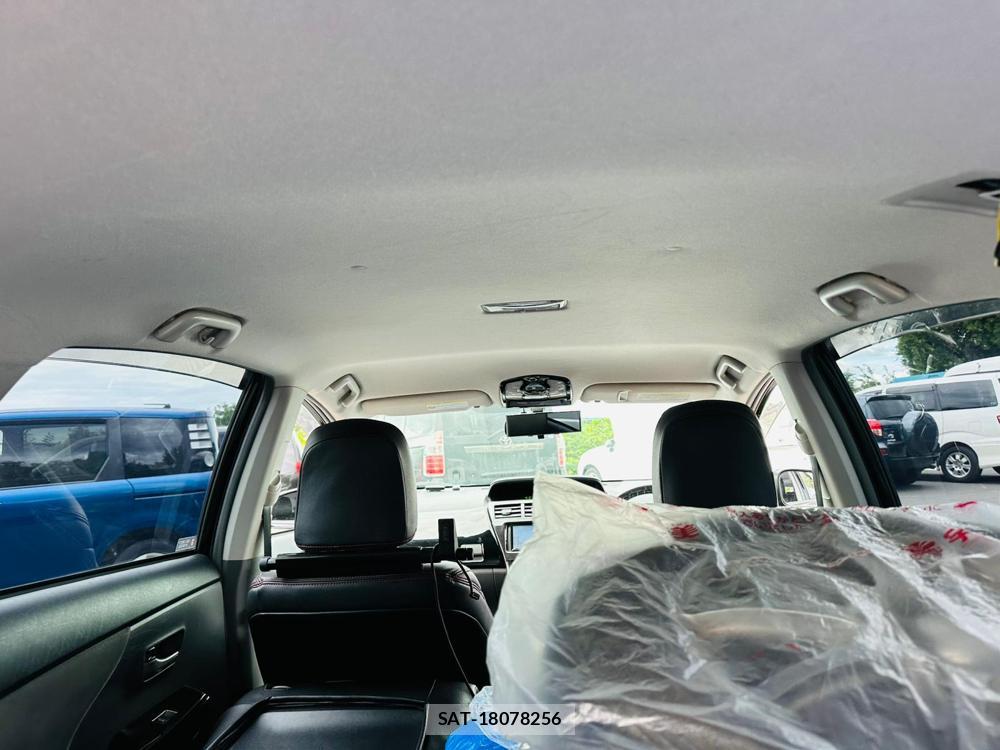 Toyota PRIUS ALPHA 2012 7191154-22
