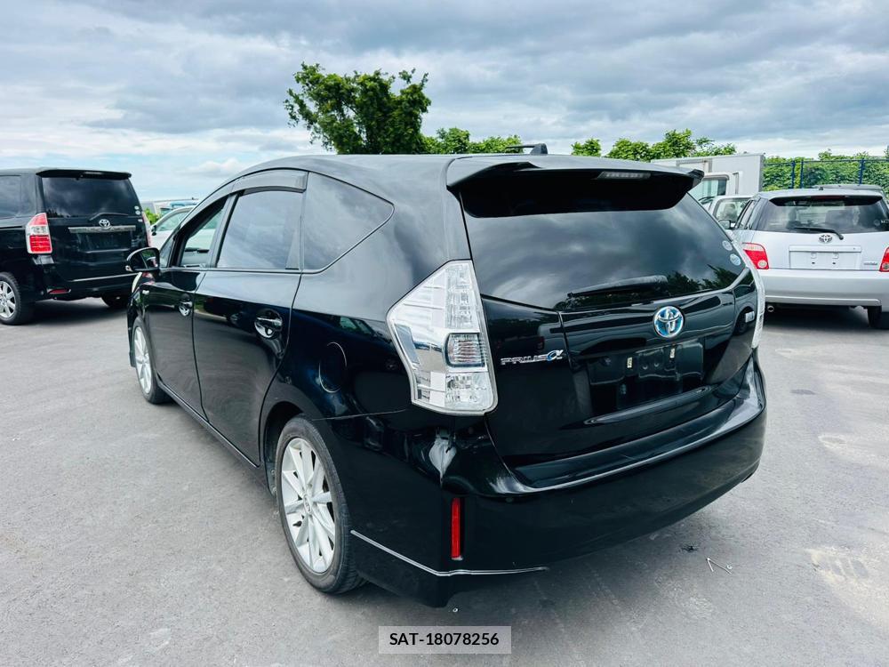 Toyota PRIUS ALPHA 2012 7191154-2