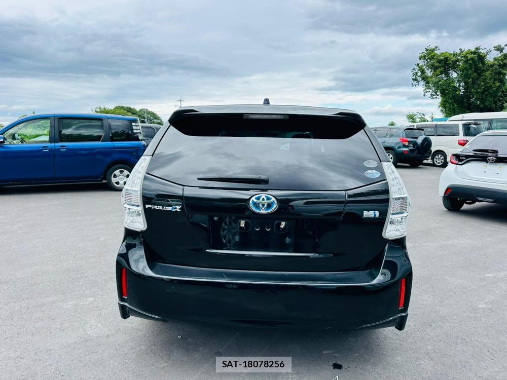 Toyota PRIUS ALPHA 2012 7191154-3