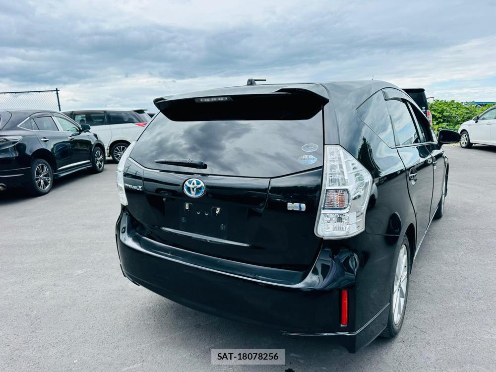 Toyota PRIUS ALPHA 2012 7191154-4