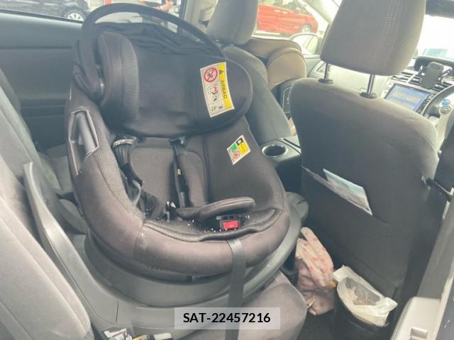 Toyota PRIUS ALPHA 2013-06 7250159-13