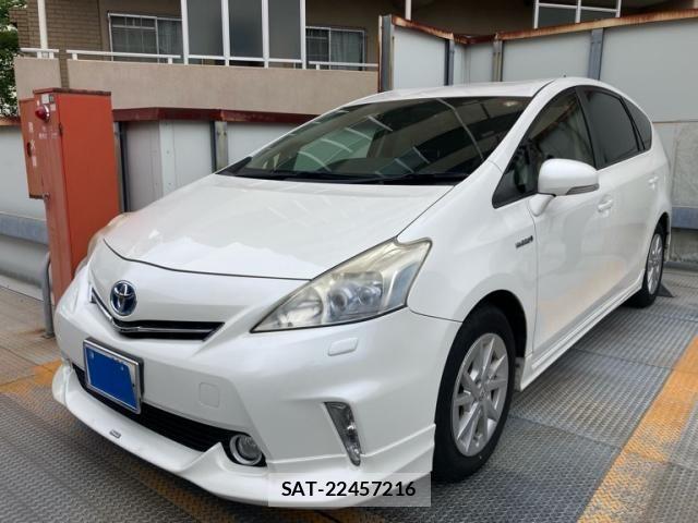Toyota PRIUS ALPHA 2013-06 7250159-1