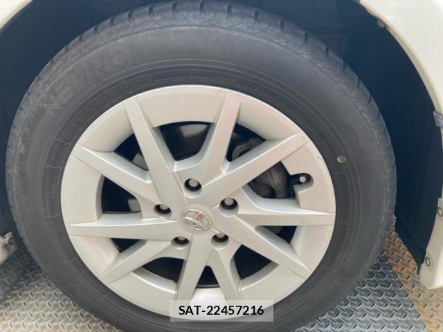Toyota PRIUS ALPHA 2013-06 7250159-5