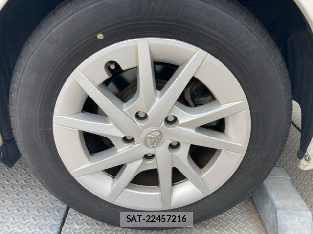 Toyota PRIUS ALPHA 2013-06 7250159-6
