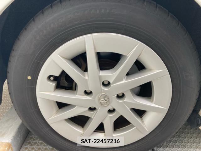 Toyota PRIUS ALPHA 2013-06 7250159-7