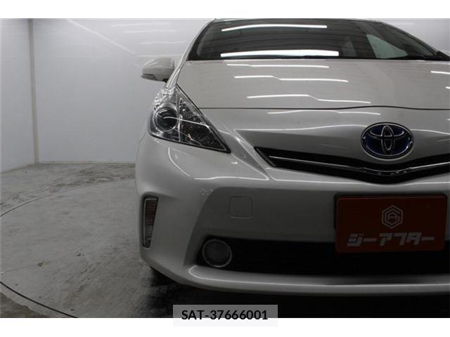 Toyota PRIUS ALPHA 2015-01 7251976-10