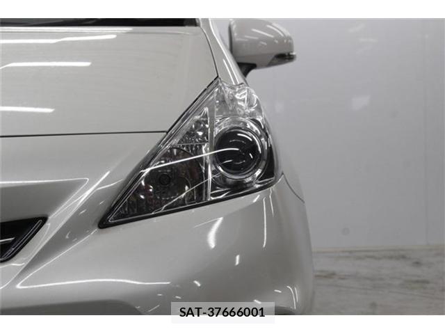 Toyota PRIUS ALPHA 2015-01 7251976-14