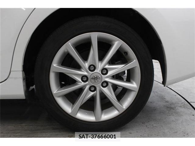 Toyota PRIUS ALPHA 2015-01 7251976-24