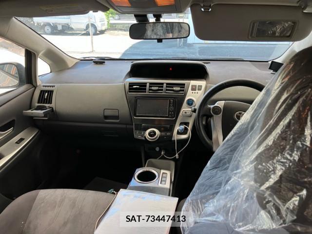Toyota PRIUS ALPHA 2011-07 7251985-14