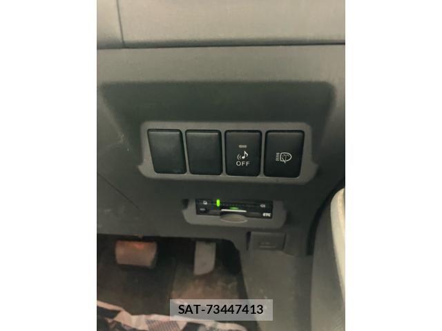Toyota PRIUS ALPHA 2011-07 7251985-16