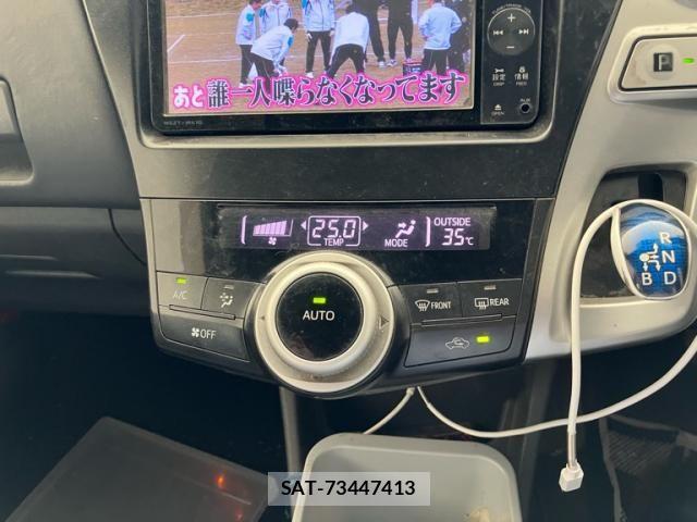 Toyota PRIUS ALPHA 2011-07 7251985-23