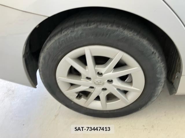 Toyota PRIUS ALPHA 2011-07 7251985-7