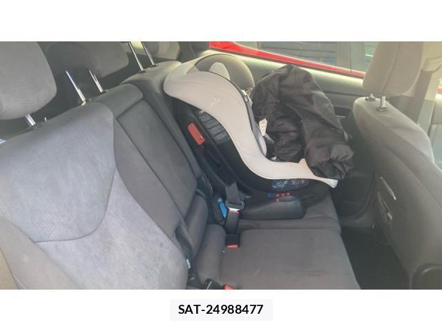 Toyota PRIUS ALPHA 2011-12 7272748-11