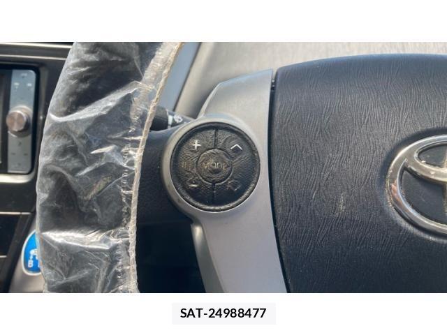 Toyota PRIUS ALPHA 2011-12 7272748-16