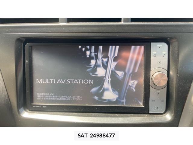 Toyota PRIUS ALPHA 2011-12 7272748-21