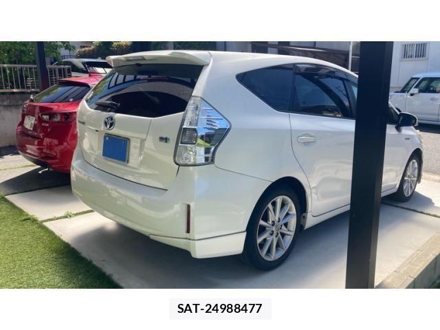Toyota PRIUS ALPHA 2011-12 7272748-4
