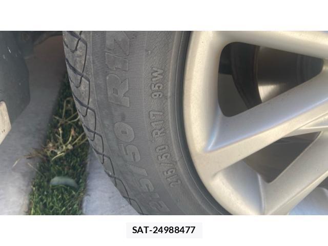 Toyota PRIUS ALPHA 2011-12 7272748-6