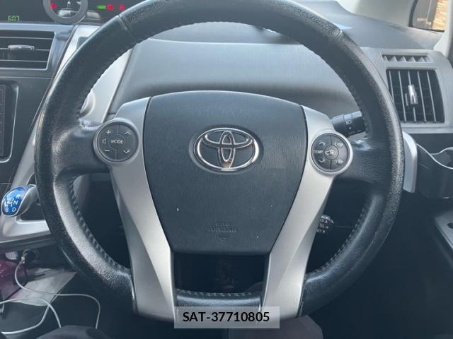 Toyota PRIUS ALPHA 2011-09 7272749-15