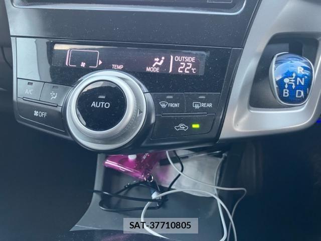 Toyota PRIUS ALPHA 2011-09 7272749-17