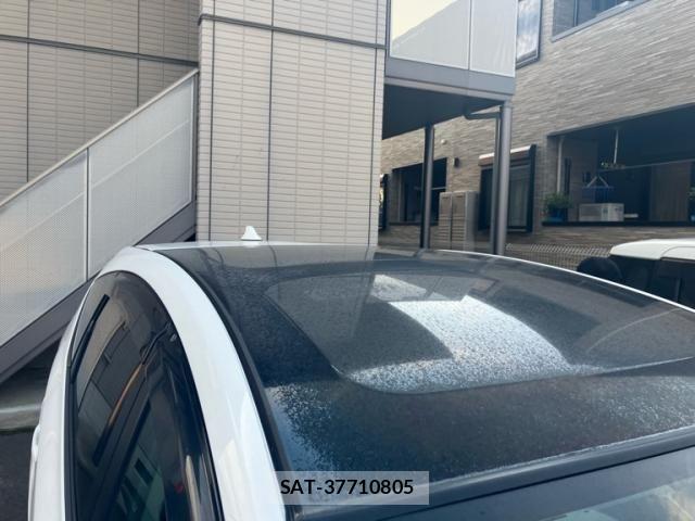 Toyota PRIUS ALPHA 2011-09 7272749-7