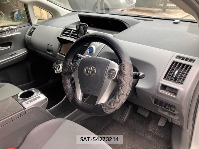 Toyota PRIUS ALPHA 2012-03 7272744-10