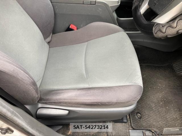 Toyota PRIUS ALPHA 2012-03 7272744-12