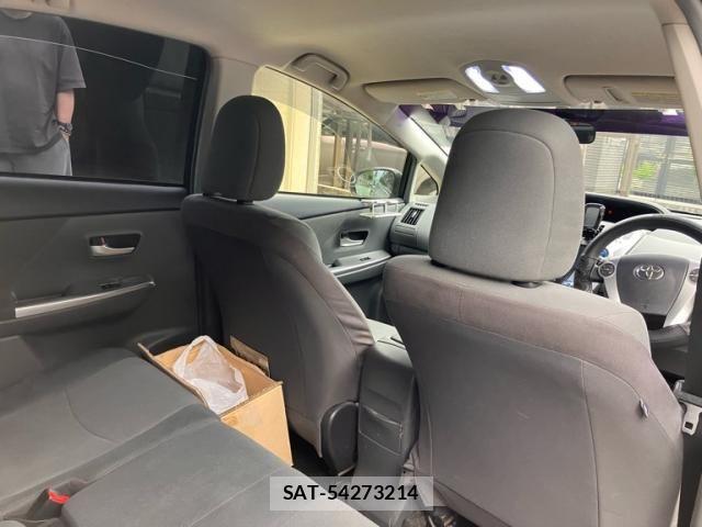 Toyota PRIUS ALPHA 2012-03 7272744-14