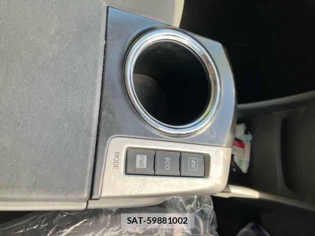 Toyota PRIUS ALPHA 2011-09 7272747-17