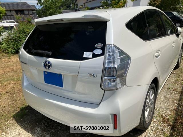 Toyota PRIUS ALPHA 2011-09 7272747-1