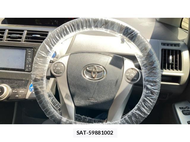 Toyota PRIUS ALPHA 2011-09 7272747-20