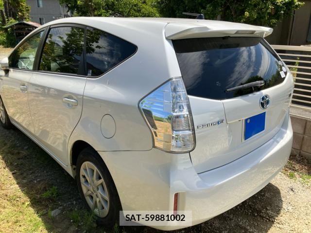 Toyota PRIUS ALPHA 2011-09 7272747-4