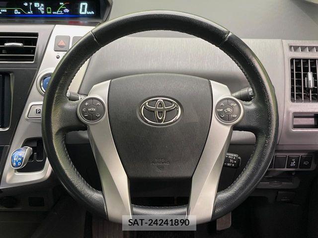Toyota PRIUS ALPHA 2012-07 7329530-11