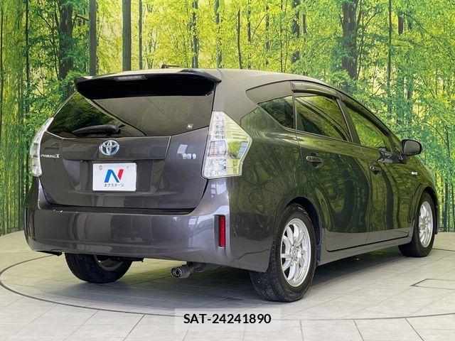 Toyota PRIUS ALPHA 2012-07 7329530-17