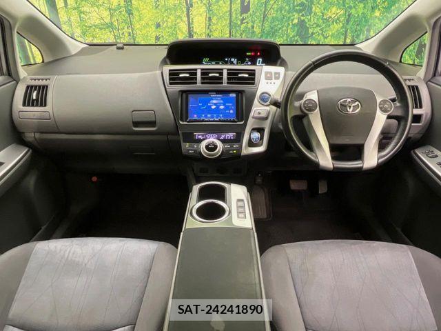 Toyota PRIUS ALPHA 2012-07 7329530-1