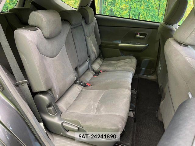 Toyota PRIUS ALPHA 2012-07 7329530-8