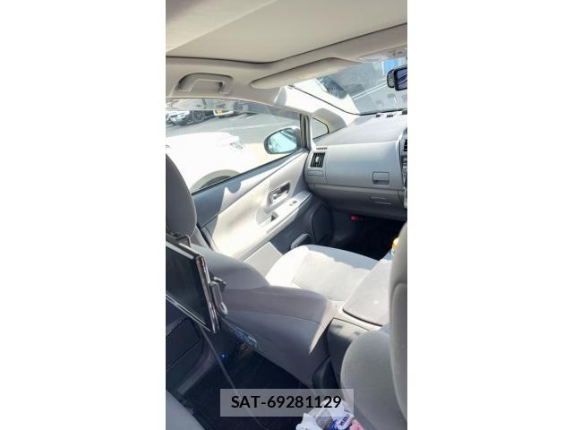 Toyota PRIUS ALPHA 2014-01 7329540-12