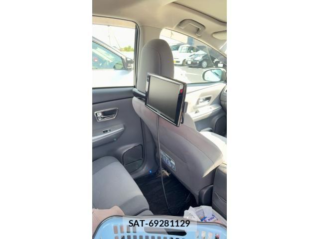 Toyota PRIUS ALPHA 2014-01 7329540-13