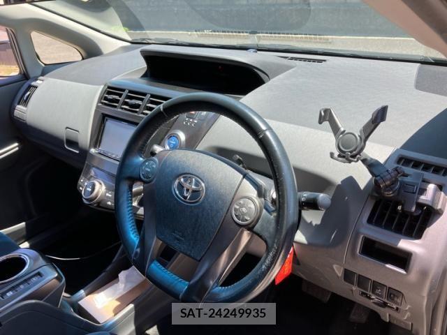Toyota PRIUS ALPHA 2014-08 7329552-14