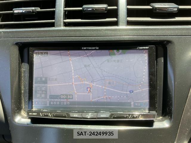 Toyota PRIUS ALPHA 2014-08 7329552-20