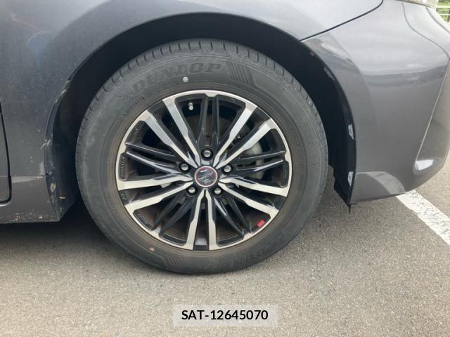 Toyota PRIUS ALPHA 2015-12 7329538-7