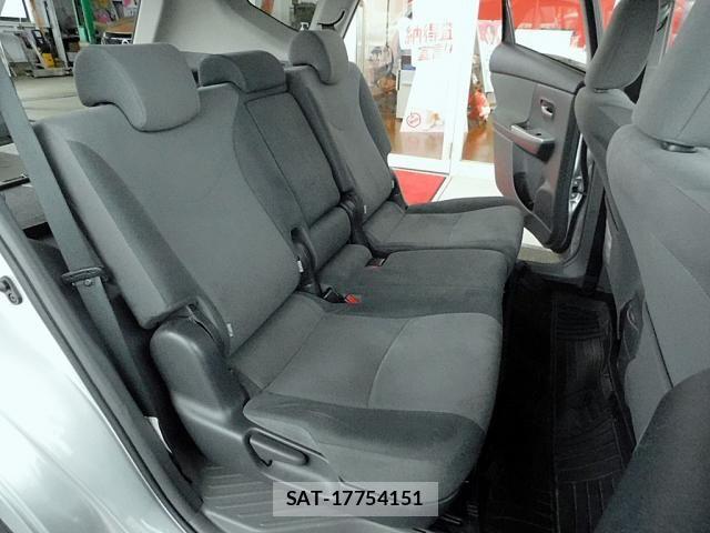 Toyota PRIUS ALPHA 2011-12 7329557-18