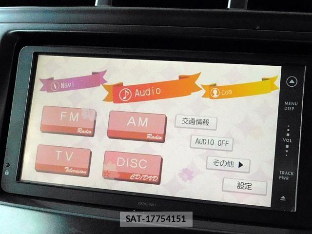Toyota PRIUS ALPHA 2011-12 7329557-8