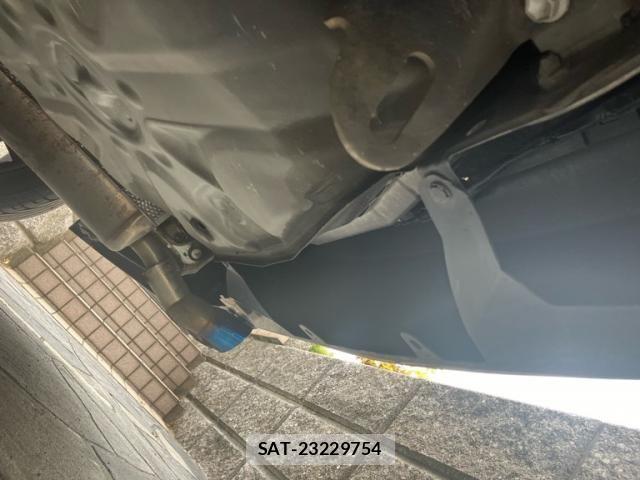 Toyota PRIUS ALPHA 2013-01 7329537-12