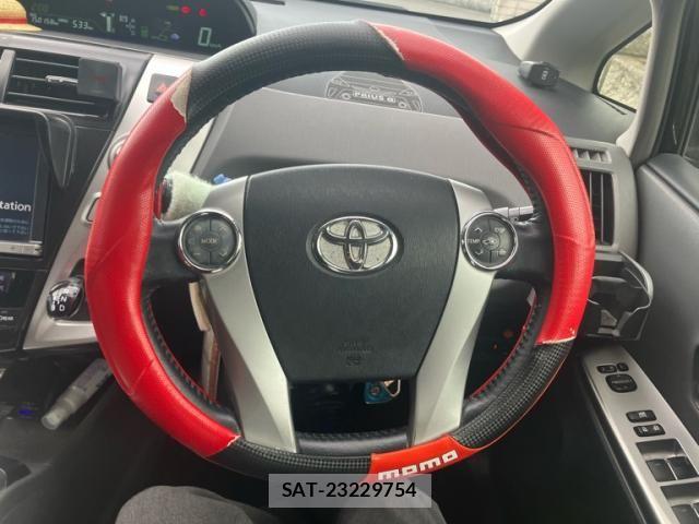 Toyota PRIUS ALPHA 2013-01 7329537-13