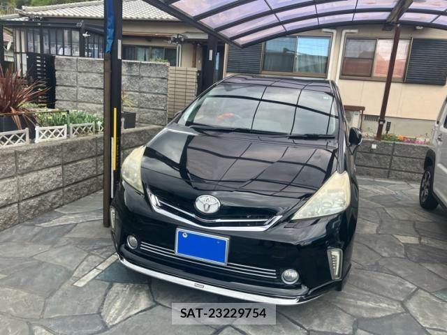 Toyota PRIUS ALPHA 2013-01 7329537-1