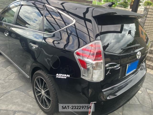 Toyota PRIUS ALPHA 2013-01 7329537-2